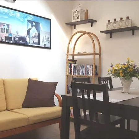 Apartment More Central Than This!Wifi -Washing Machine Parma